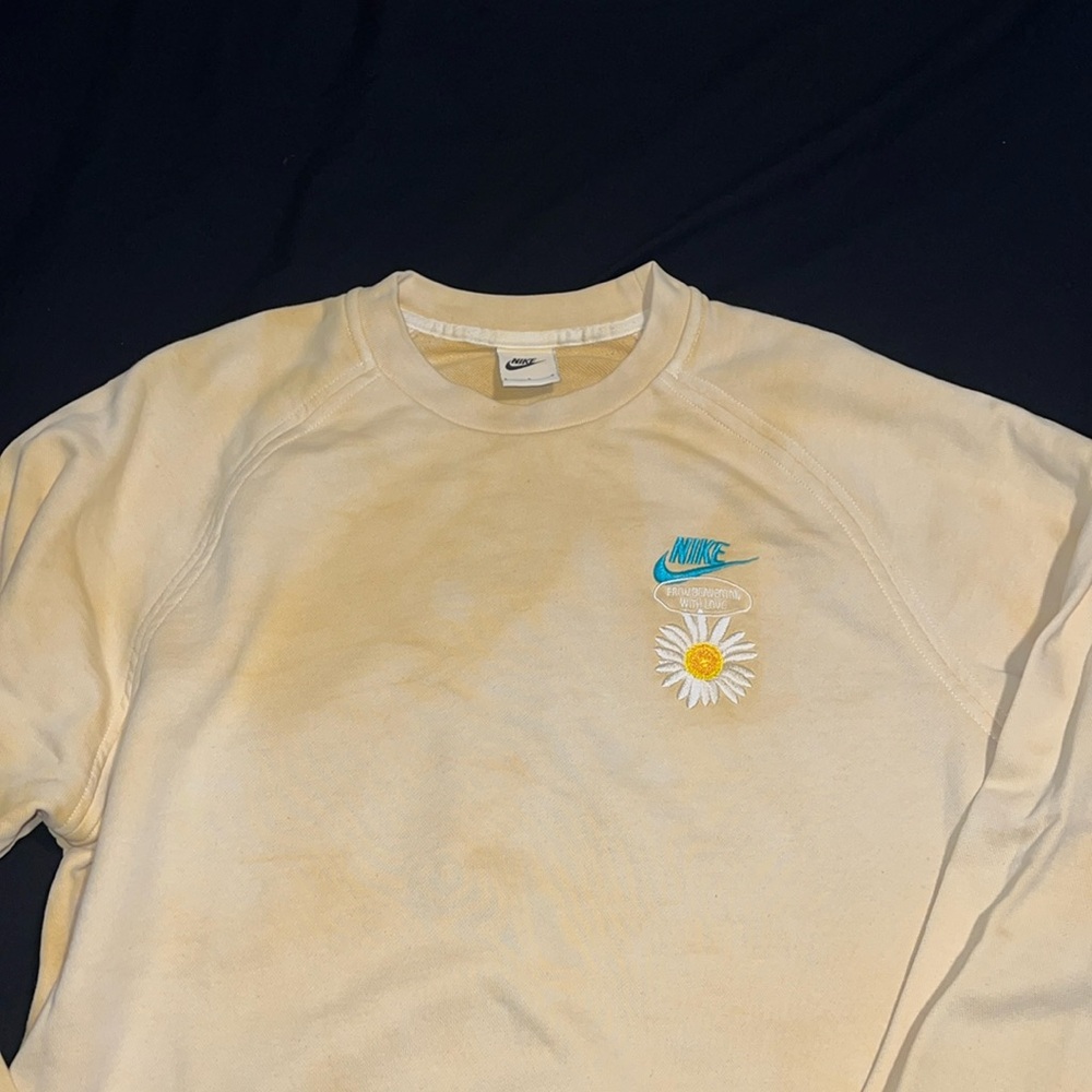Nike sweater